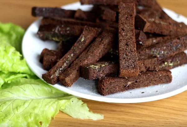 Crostini di pane integrale