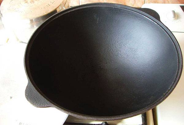 Pure Cast Iron Cauldron