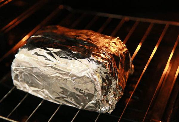 Pane al forno nella lamina