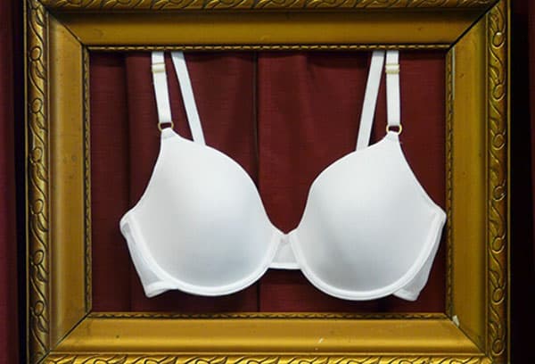 Reggiseno bianco come la neve