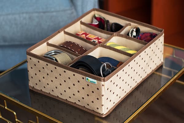 Scatola organizer per cinture e accessori