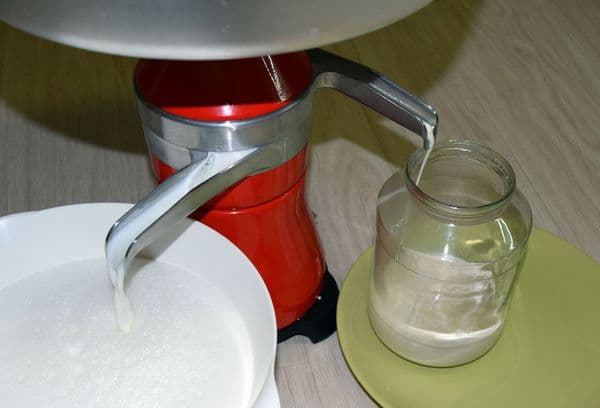 crema attraverso il separatore