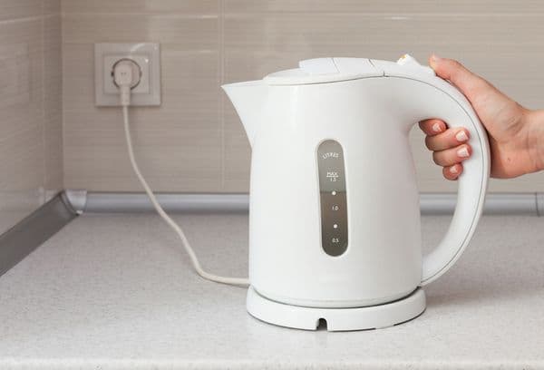 White electric kettle