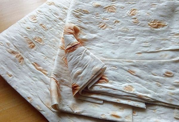 Pane pita sottile e fresco